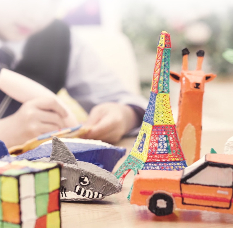 3D Printing Pen with USB Charging, Smart Graffiti Drawing Pen for Kids & DIY 3D Art.
